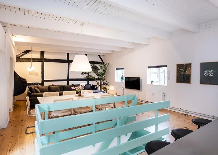 Townhouse - 3 Floors - 2 Bathrooms By Daniel&jacob's *