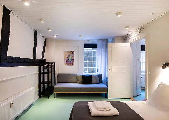 Townhouse - 3 Floors - 2 Bathrooms By Daniel&jacob's