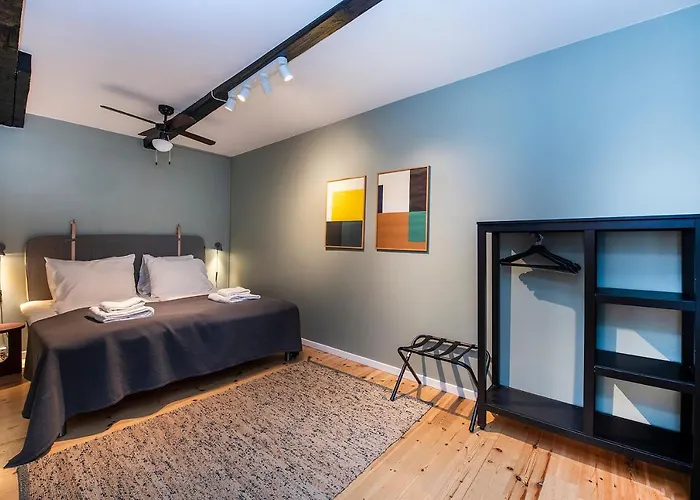 Townhouse - 3 Floors - 2 Bathrooms By Daniel&jacob's *