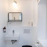 Townhouse - 3 Floors - 2 Bathrooms By Daniel&jacob's * Копенгаген