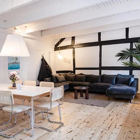 The Townhouse By Daniel&jacob's Holiday home *
